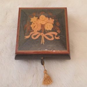 Music Jewelry Box